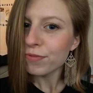 Meet your Posher, Ella